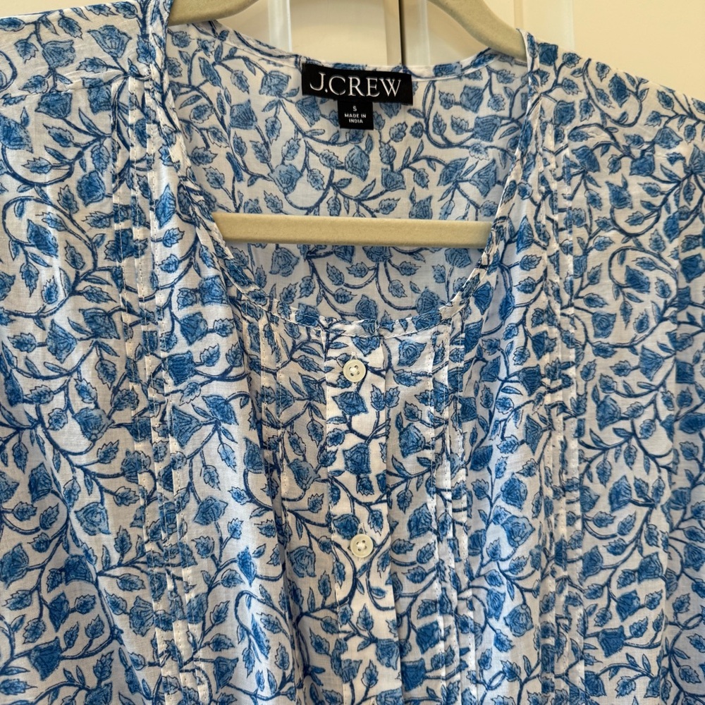 NWT J.Crew Pintuck Mini Shirtdress in Bandana Blockprint |
Cottage Dress | Small - Picture 9 of 13